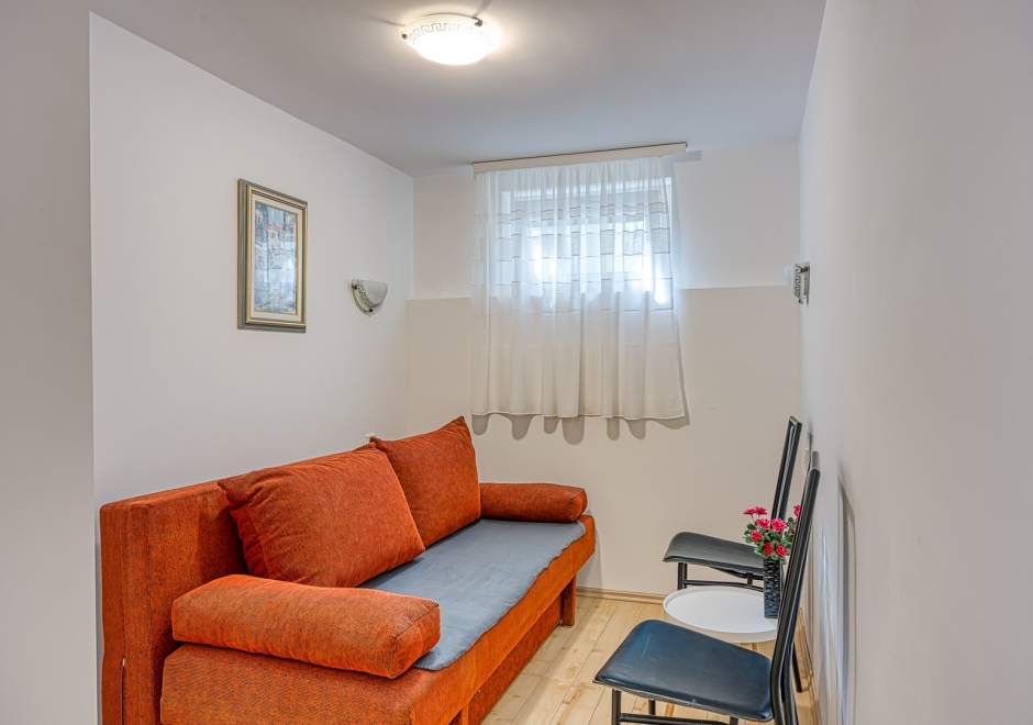 Apartment Pino A1 near the beach