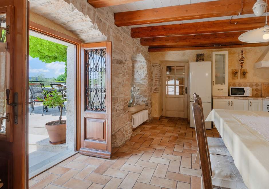Villa Gelci mit beheiztem Pool - Trget