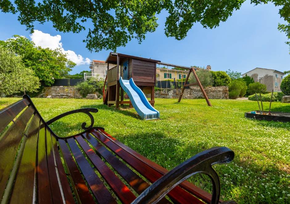 Villa Gelci mit beheiztem Pool - Trget