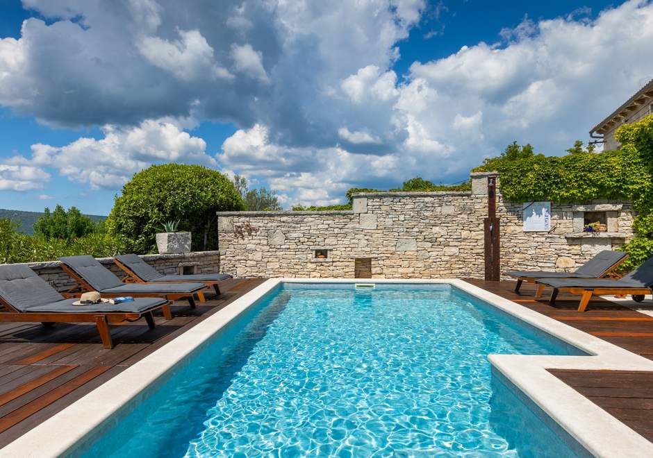 Villa Gelci mit beheiztem Pool - Trget