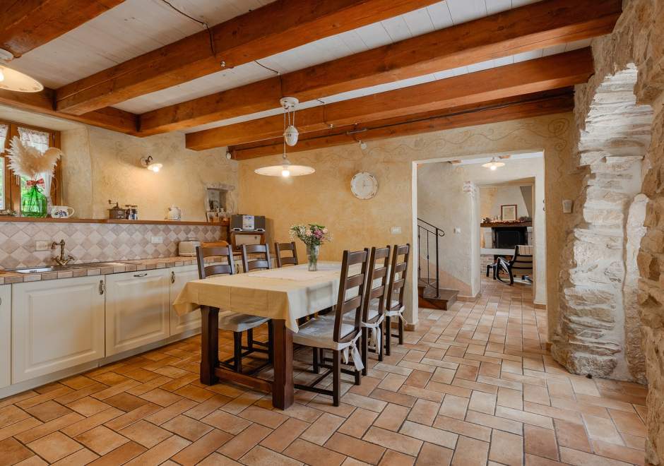 Villa Gelci mit beheiztem Pool - Trget