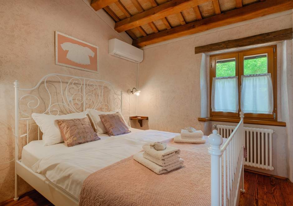 Villa Gelci mit beheiztem Pool - Trget