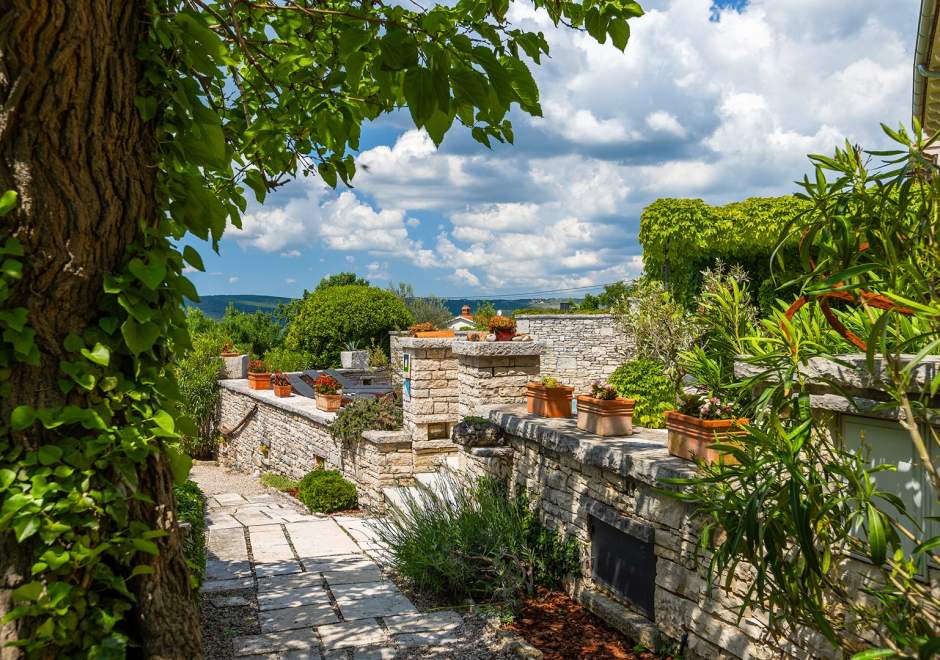 Villa Gelci mit beheiztem Pool - Trget