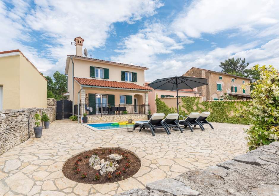 Villa Grguci with private pool - Kanfanar