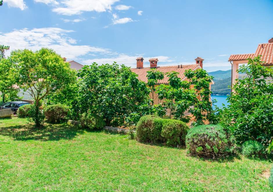 Studio-Apartment Pino Rabac A3