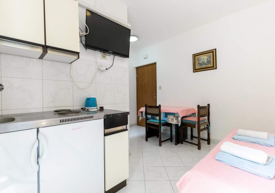 Studio-Apartment Pino Rabac A3