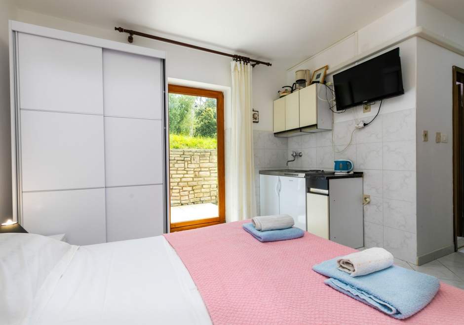 Studio-Apartment Pino Rabac A3