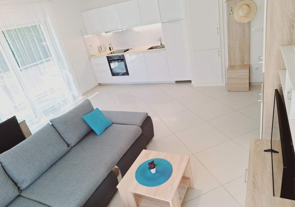 Apartment Enelani A2 - Kastel Stafilic