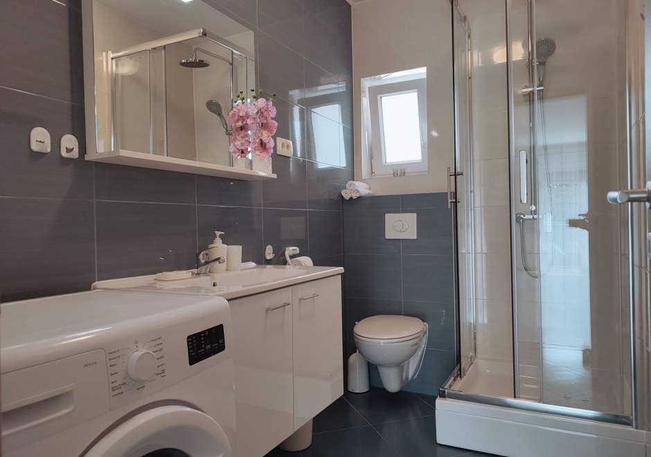 Apartment Enelani A2 - Kastel Stafilic