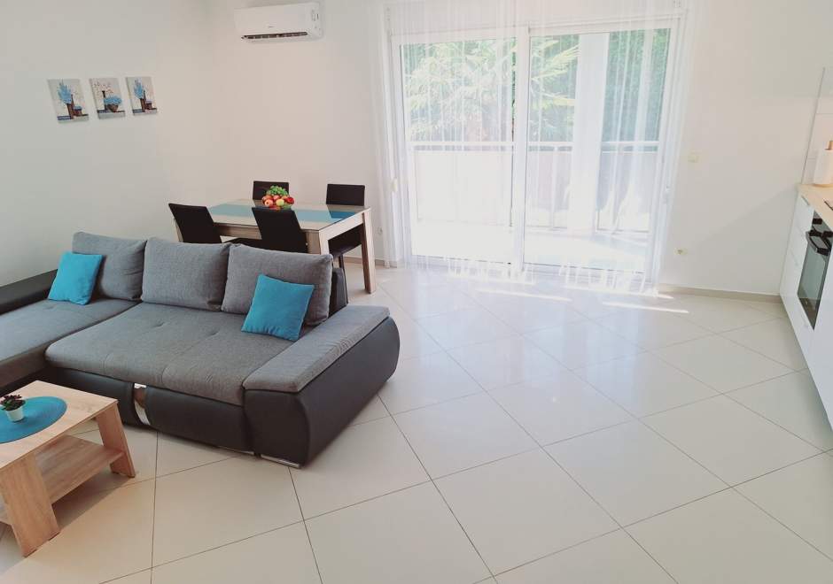 Apartment Enelani A2 - Kastel Stafilic