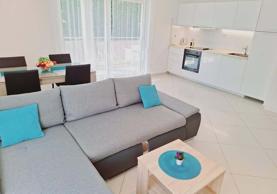 Apartment Enelani A2 - Kastel Stafilic