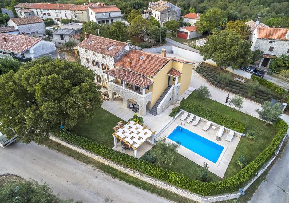 Villa Ladonja with Private Pool and Sauna