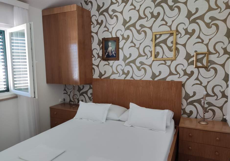 One bedroom A8