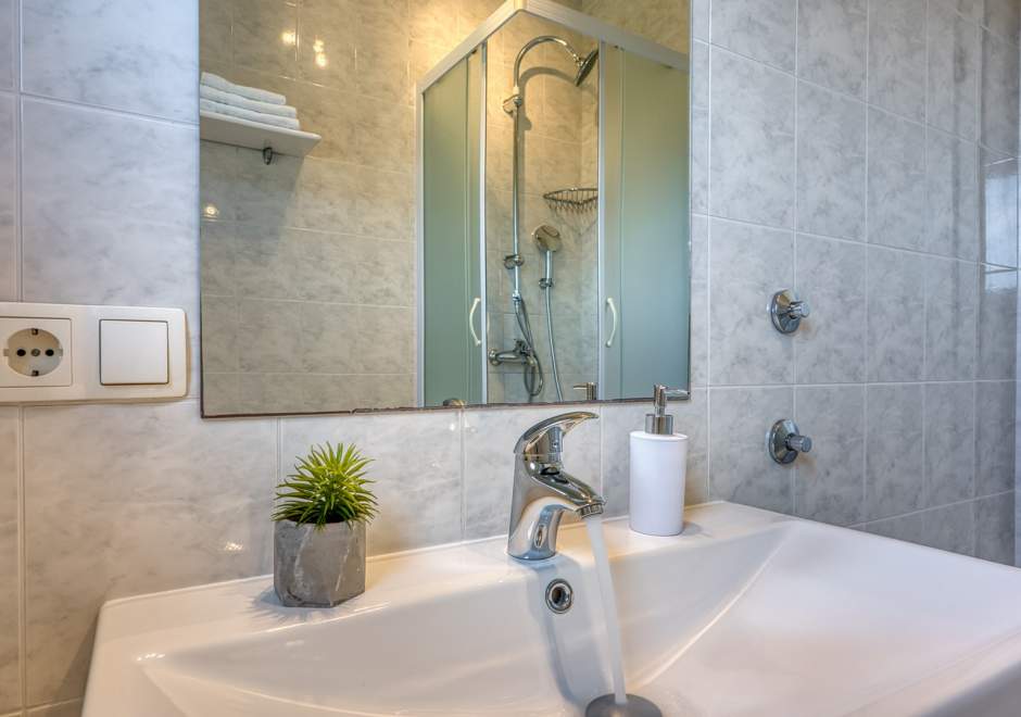 Apartment Ivana-Mira A5 - Okrug Gornji