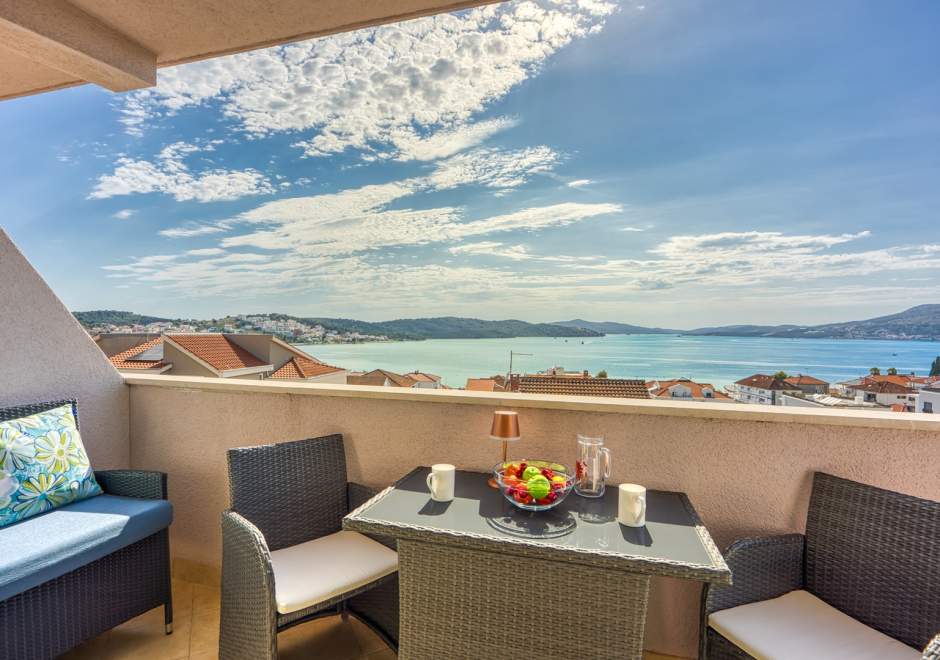 Apartment Ivana-Mira A5 - Okrug Gornji
