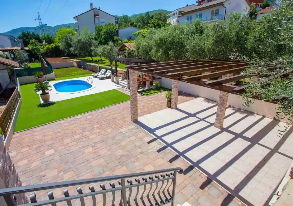 Villa Olive with Pool and Sea View 