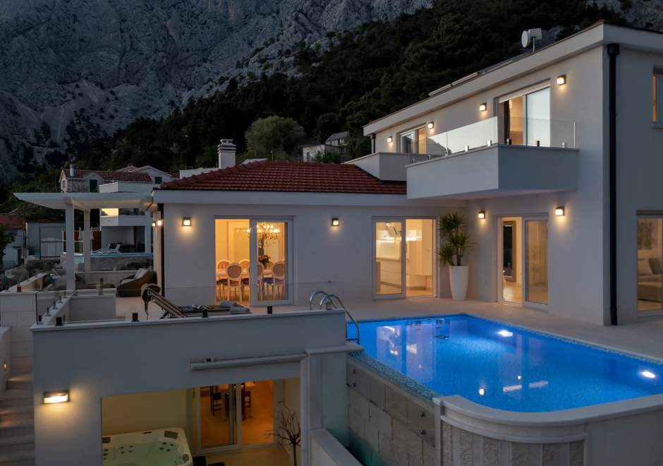 Luxury Villa Prestige in Baška Voda