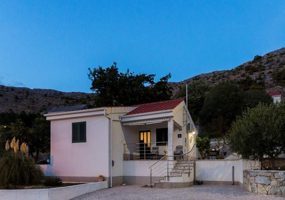 Villa DA24