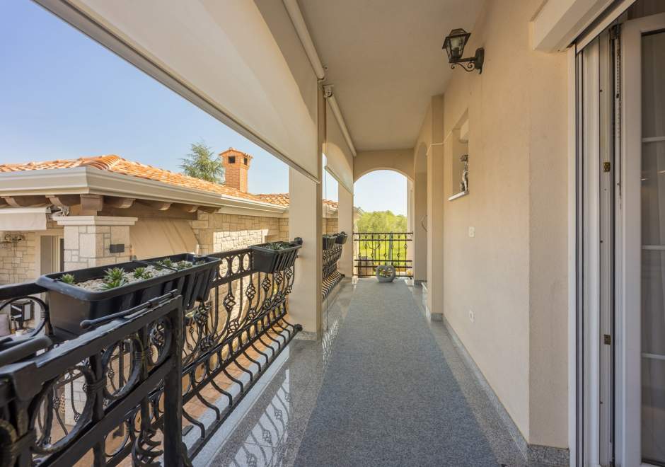 Apartments Covic Porec - Black A6