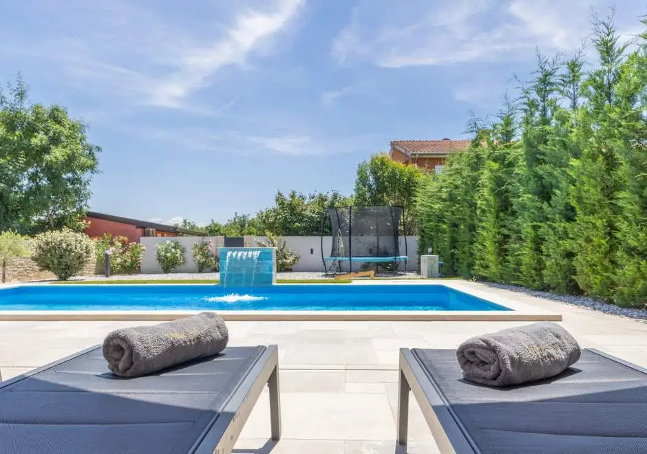 Villa Alves