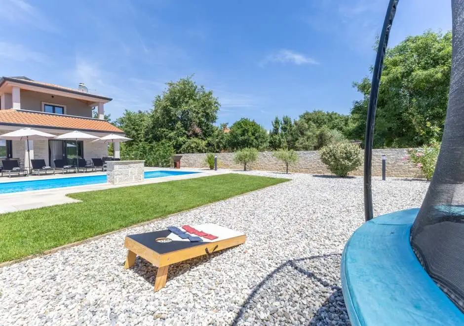Villa Alves