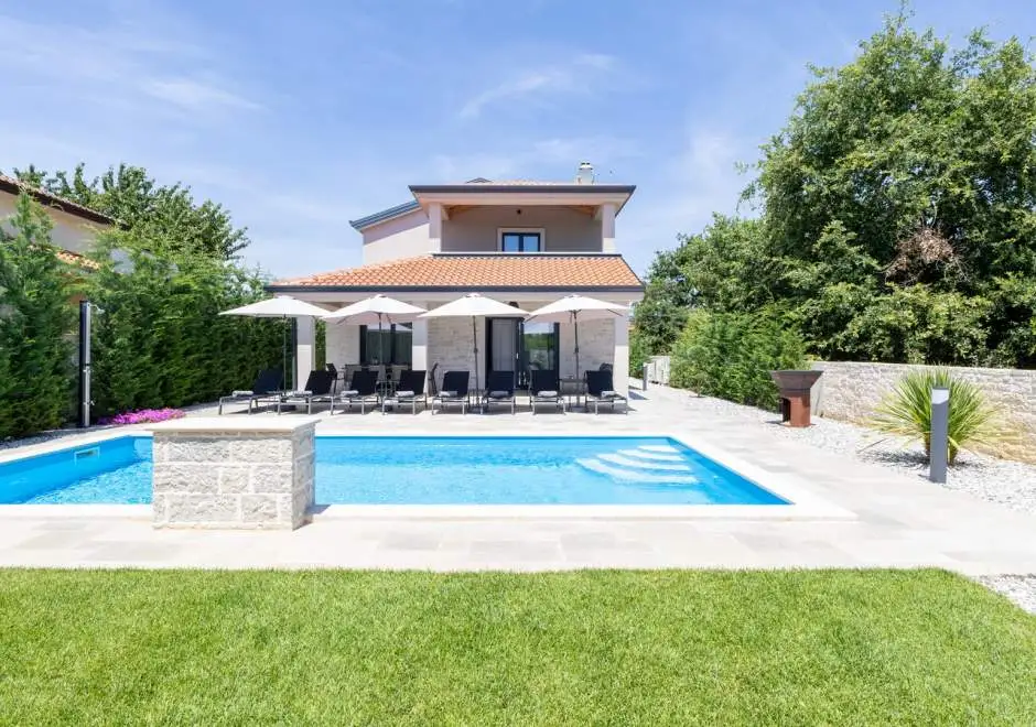 Villa Alves