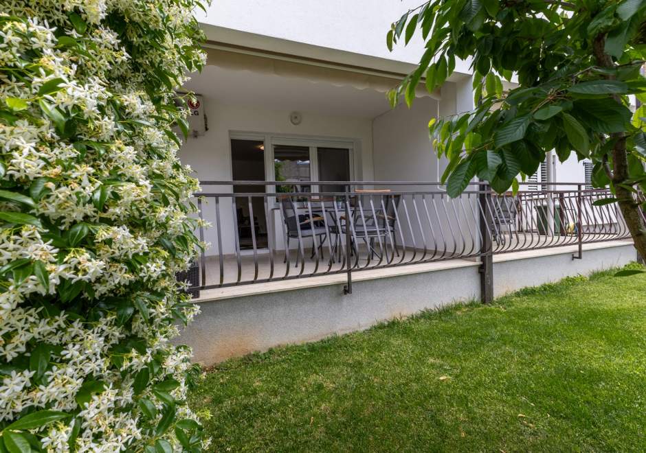 Apartments Claudio Porec - App with terrace