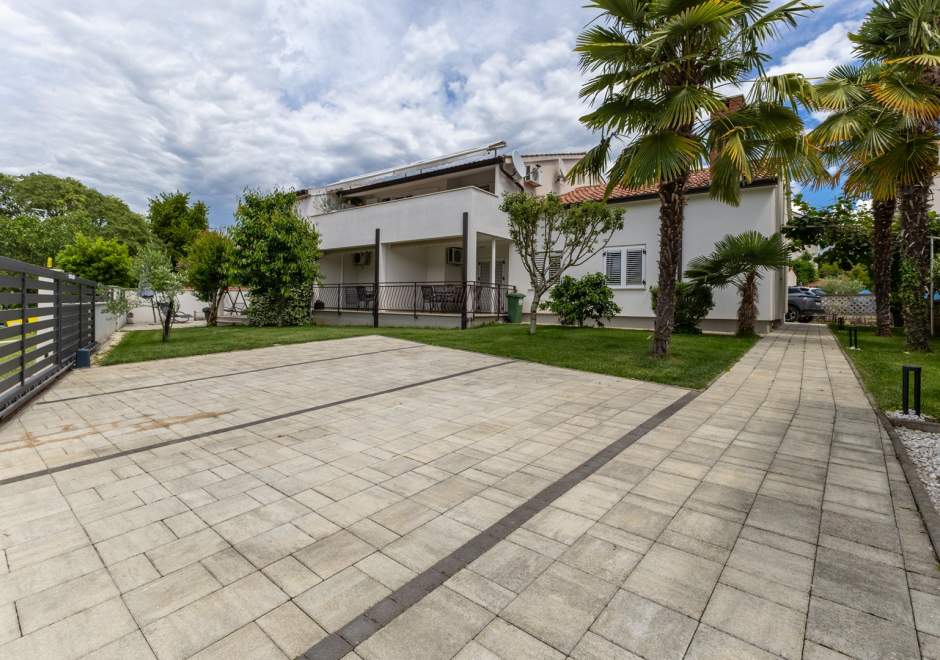 Apartments Claudio Porec - App with terrace