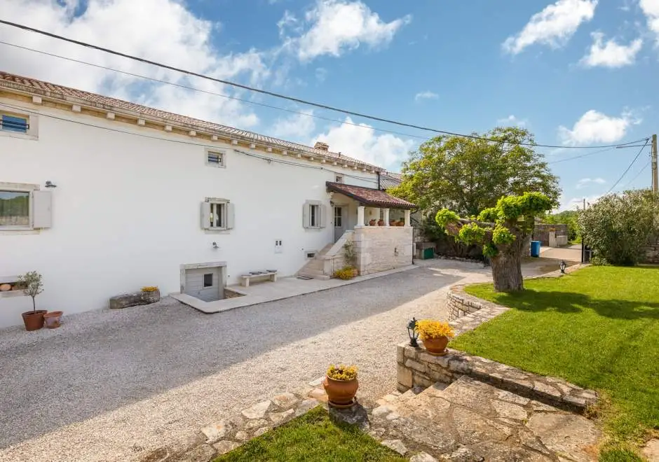 Villa Jona
