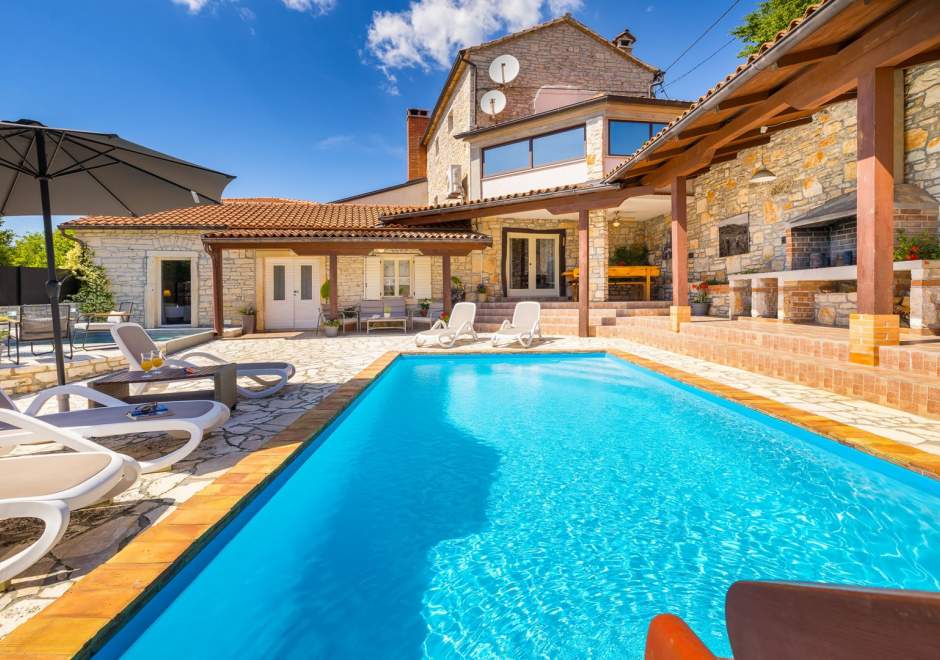 Villa Antoli