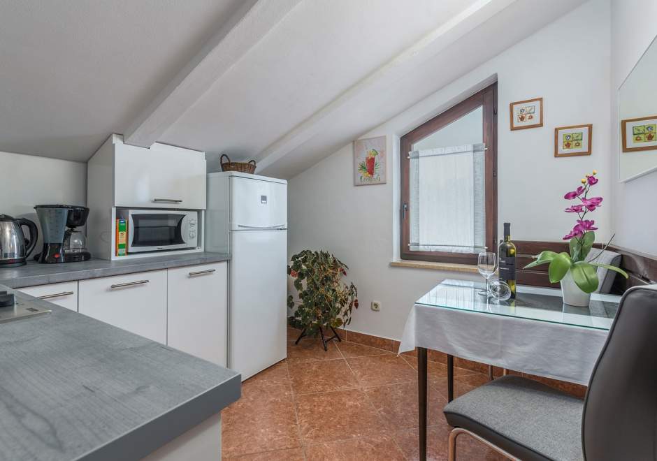 Apartment Matosevic III with Roof Terrace