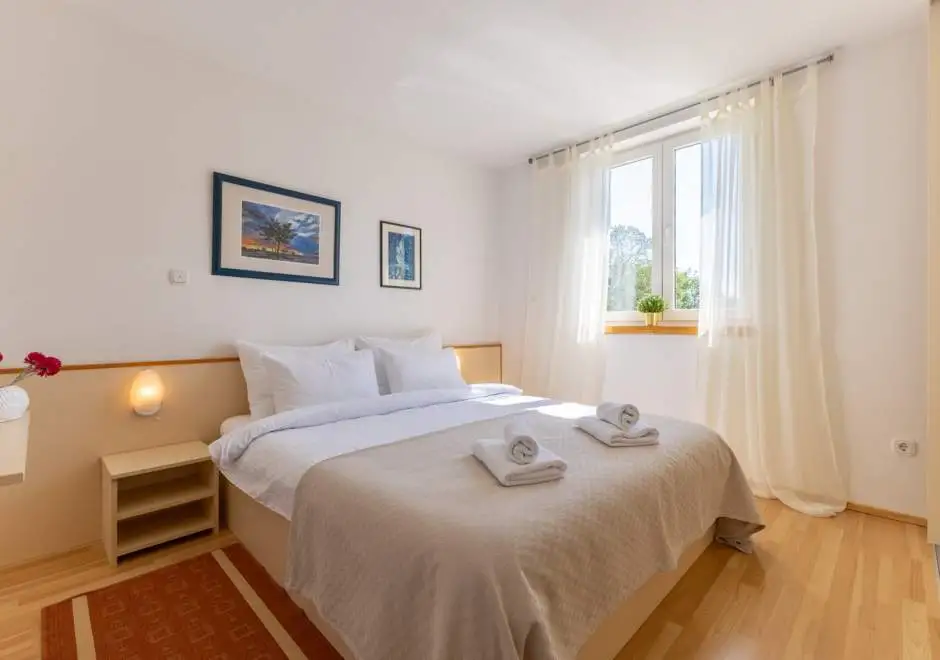 Apartment Nensi with Balcony - Porec