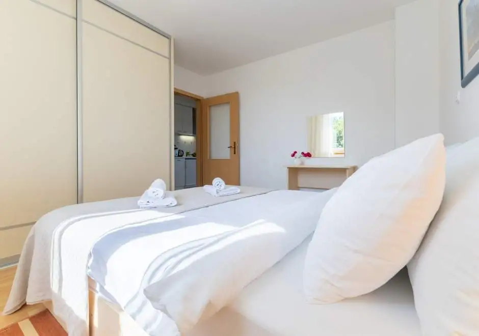 Apartment Nensi with Balcony - Porec