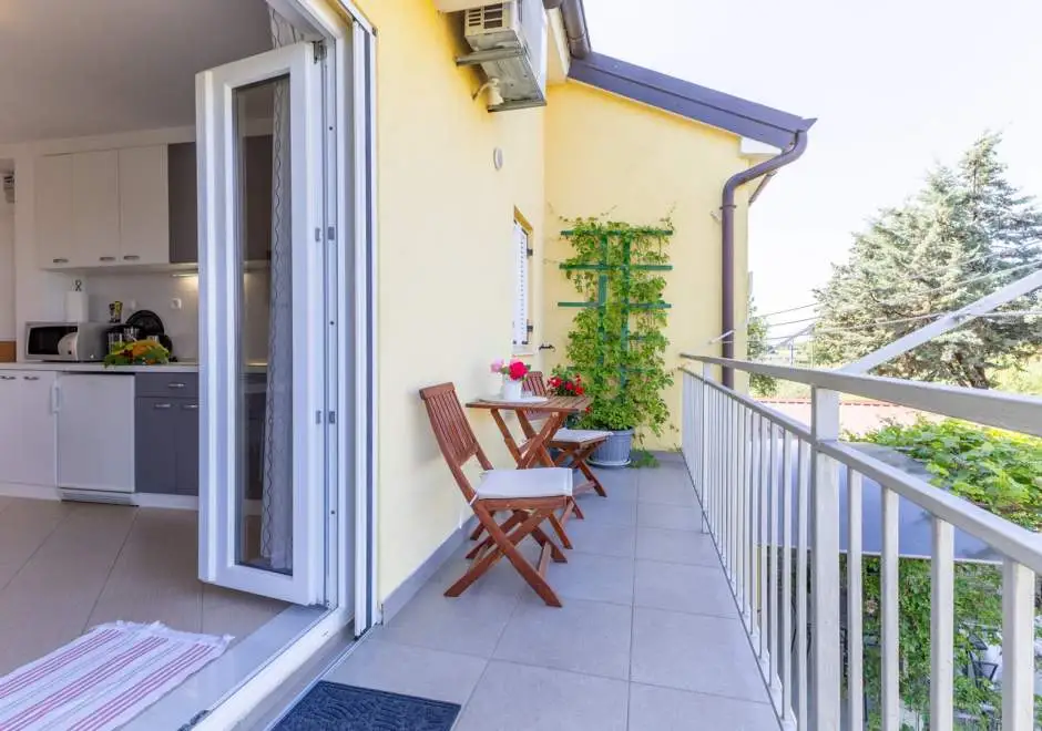 Apartment Nensi with Balcony - Porec
