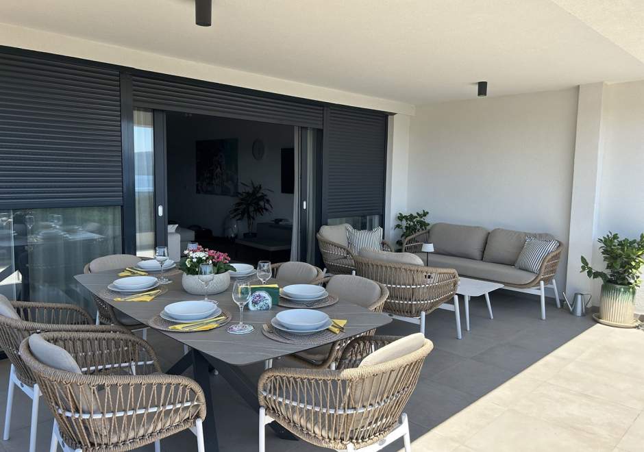 Casagrande / Three-Bedroom with Balcony and Sea View A6