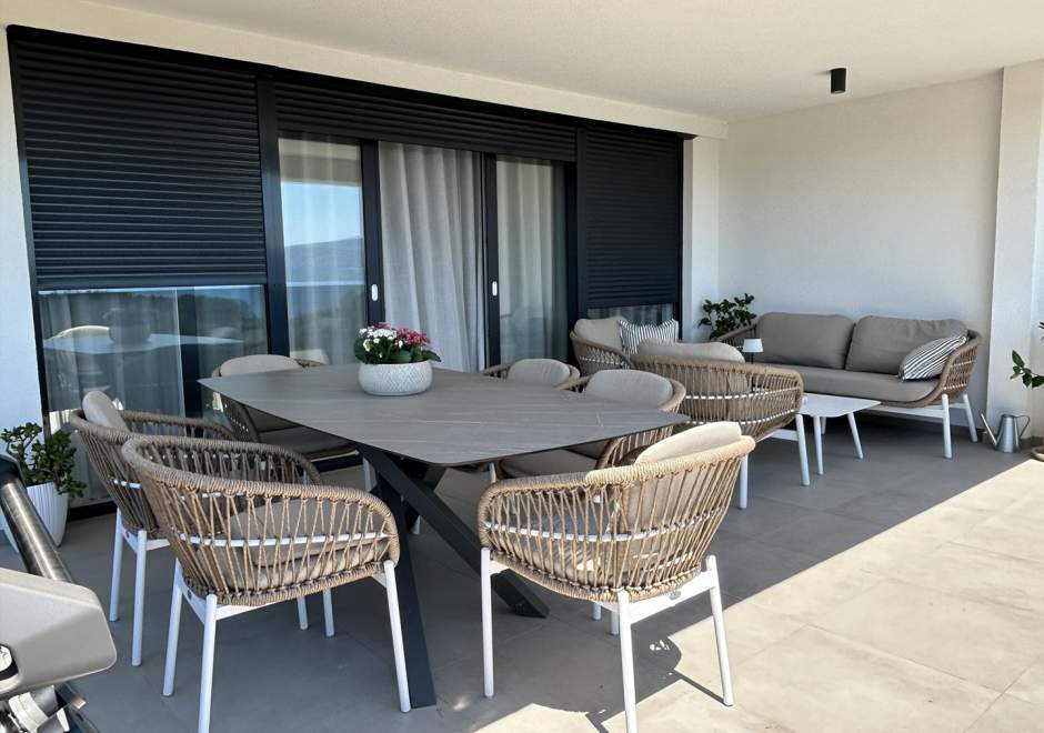 Casagrande / Three-Bedroom with Balcony and Sea View A6