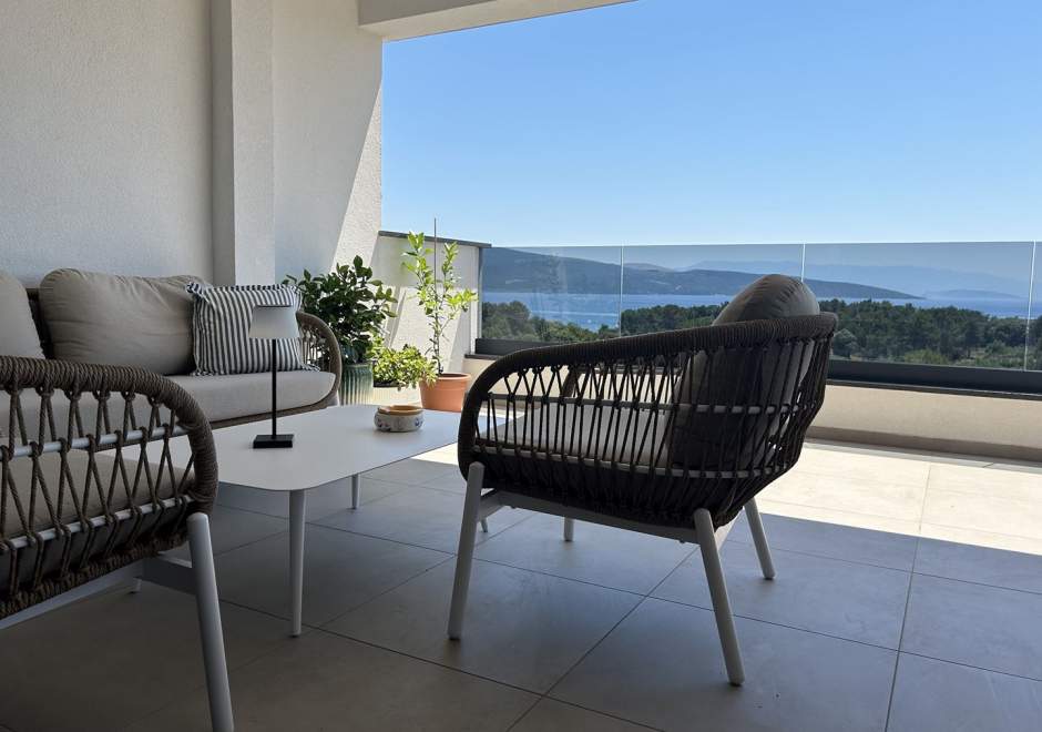 Casagrande / Three-Bedroom with Balcony and Sea View A6