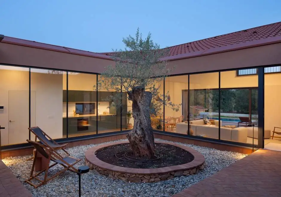 Case Atrio / Casa Nini