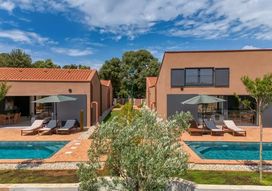 Case Atrio / Casa Nini