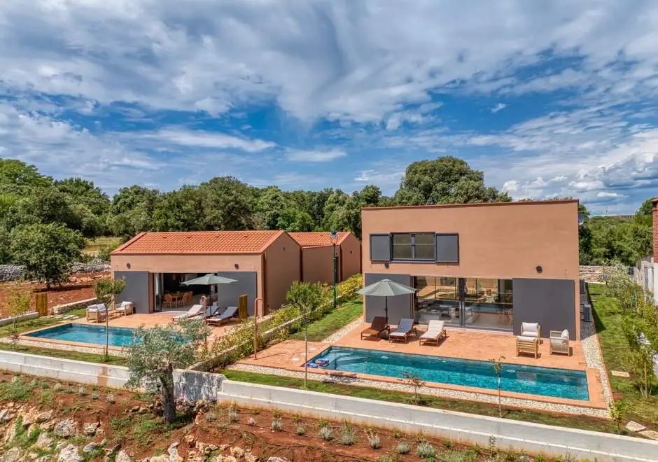 Case Atrio / Casa Nini