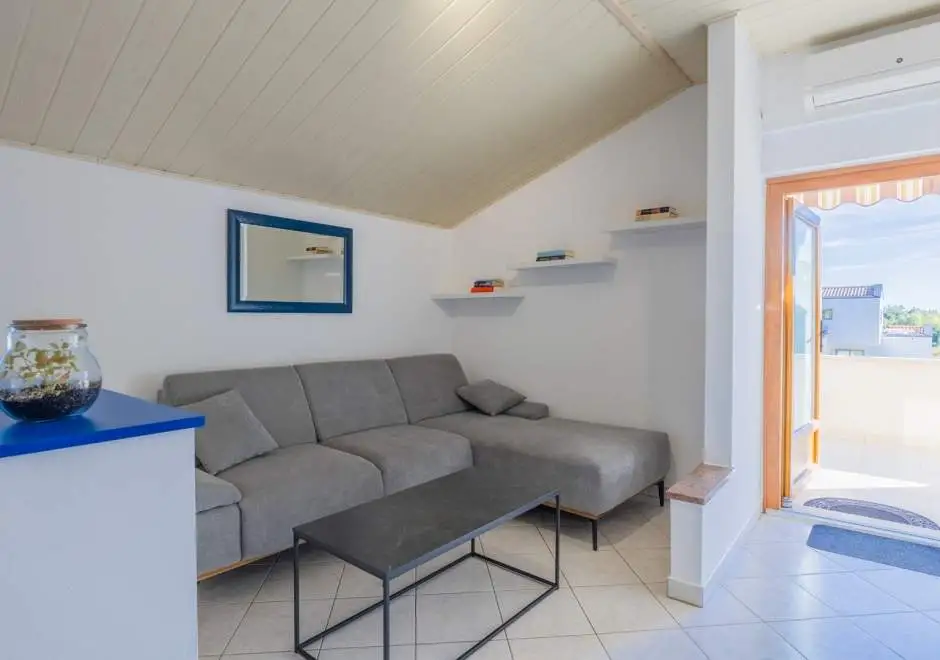 Two-Bedroom Apartment Iris A4