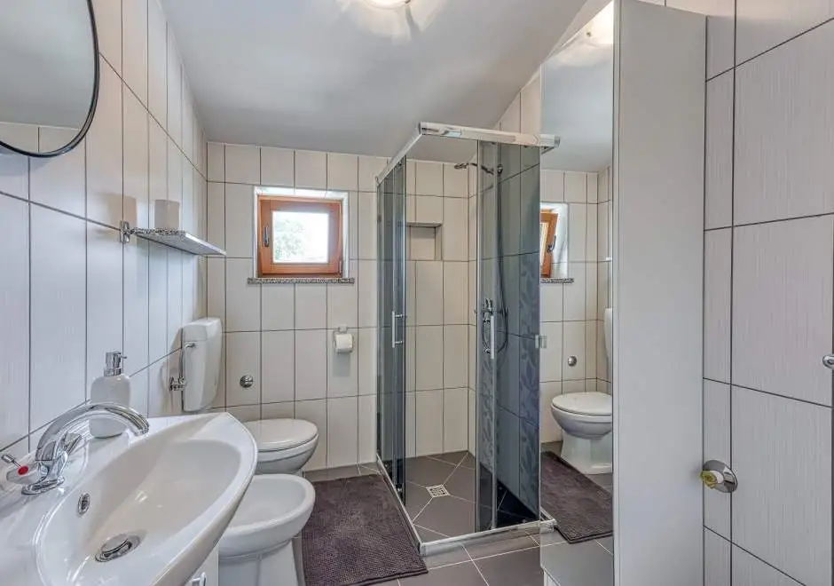 Two-Bedroom Apartment Iris A4