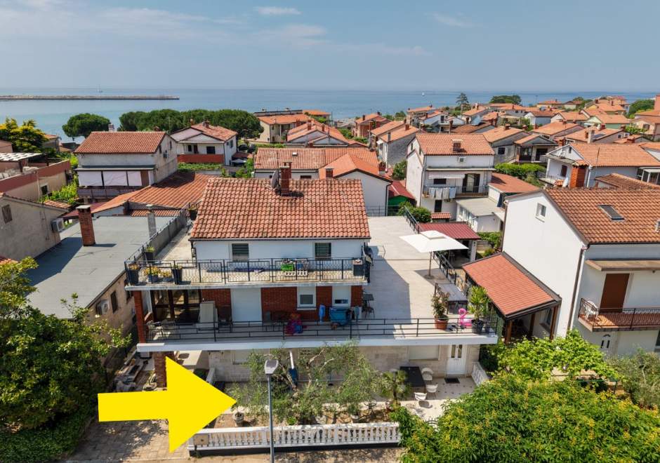 Apartment Moela 1 with terrace
