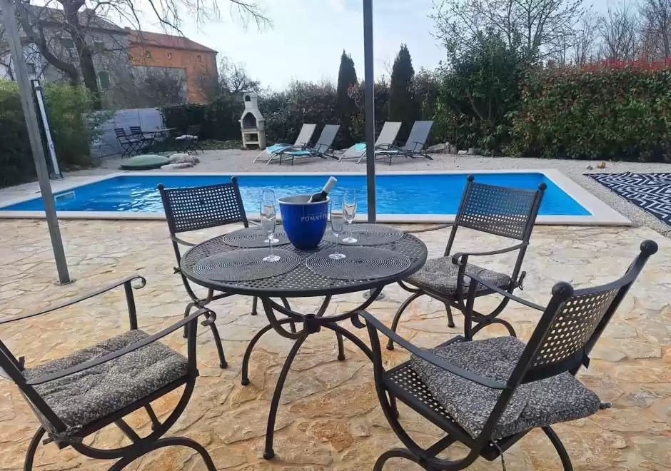 Villa Shana Kosutici