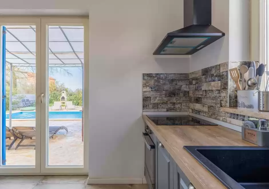 Villa Shana Kosutici