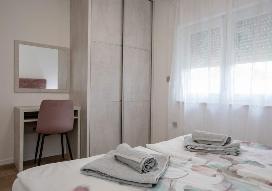 One-Bedroom Andro A2+2