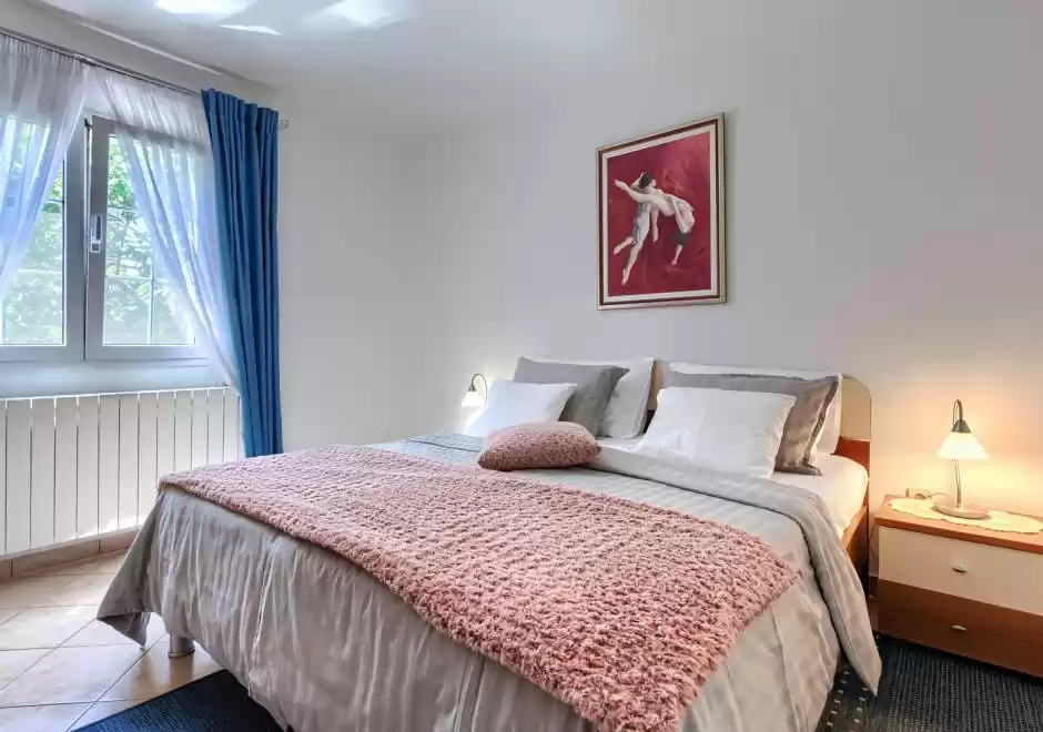 Apartman Nino A3 s terasom i zajedničkim bazenom