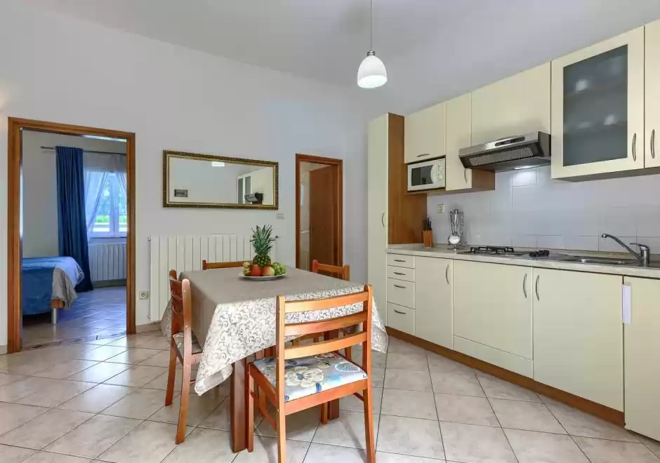 Nino A4 Apartment Terrasse und Gemeinschaftspool