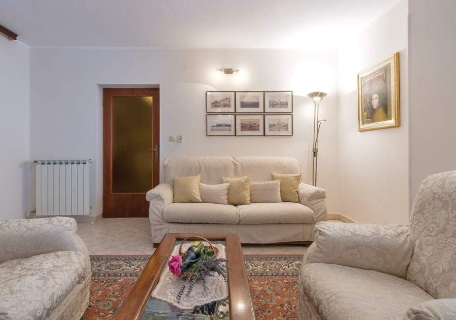 App Nikolic Valbandon A2