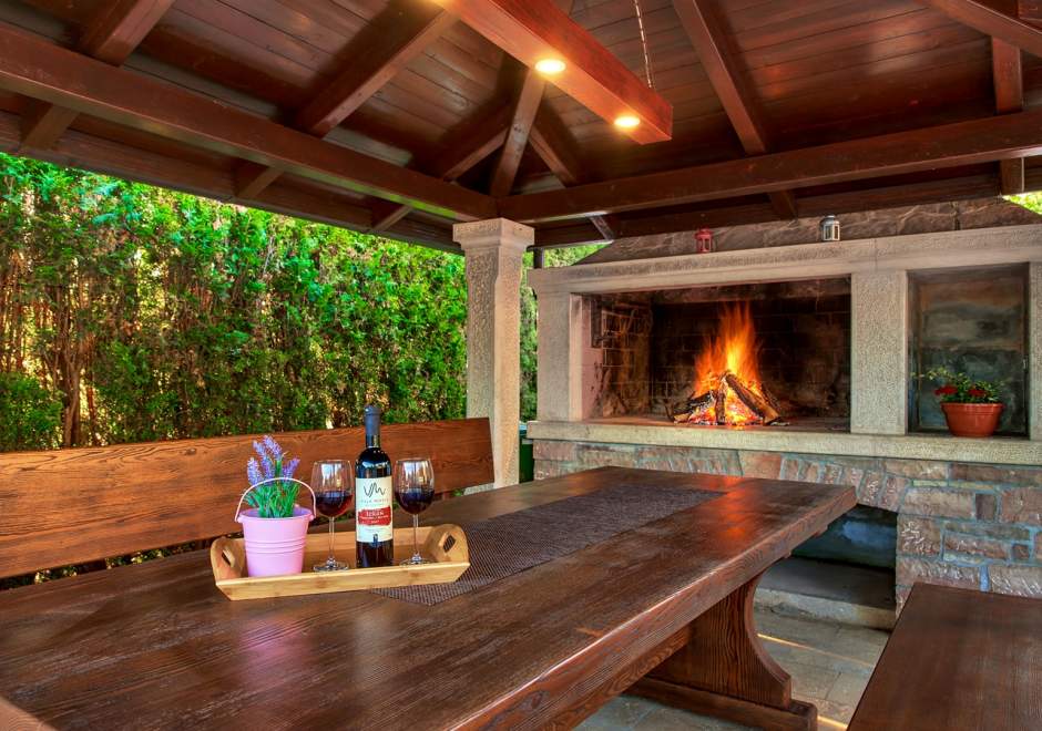 Holiday House Mikela